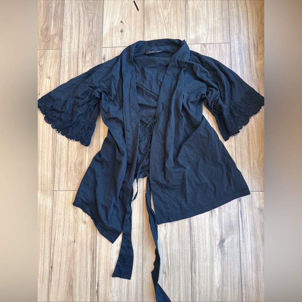 Natori Kimono Black Robe Sz L With Lace Floral Sleeve Accents Belted Luxury